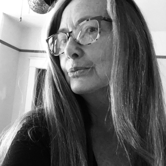 Meet your Posher, Ginny - Picture 2 of 2